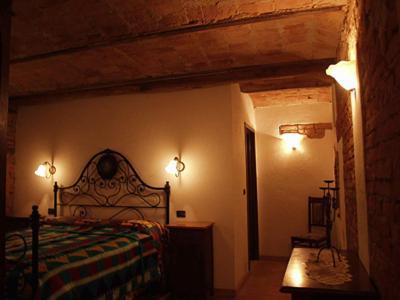 B&B Grotto Valle Cisterna dʼAsti Exterior foto